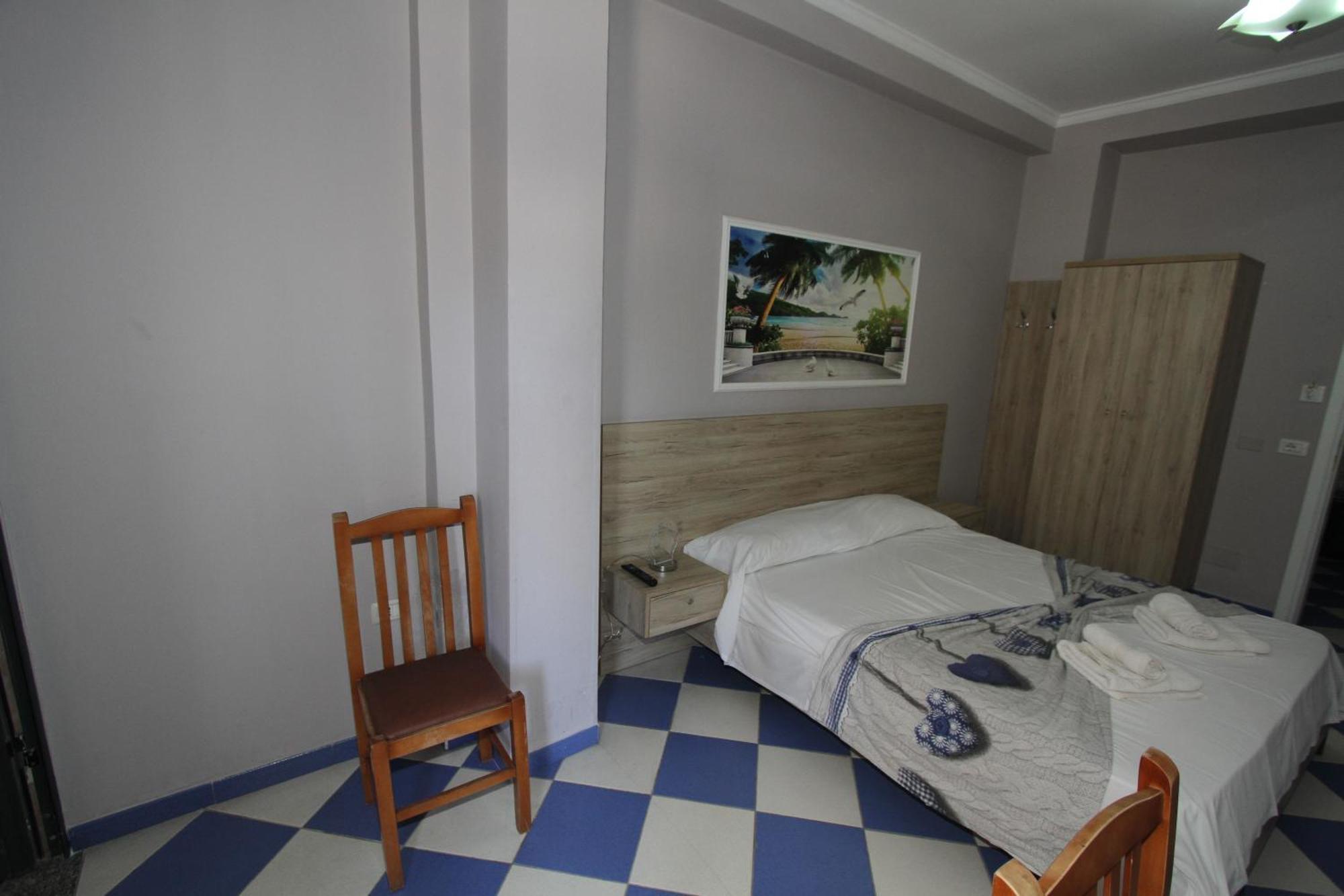 Kompleksi Eli Guest House Durres Bagian luar foto