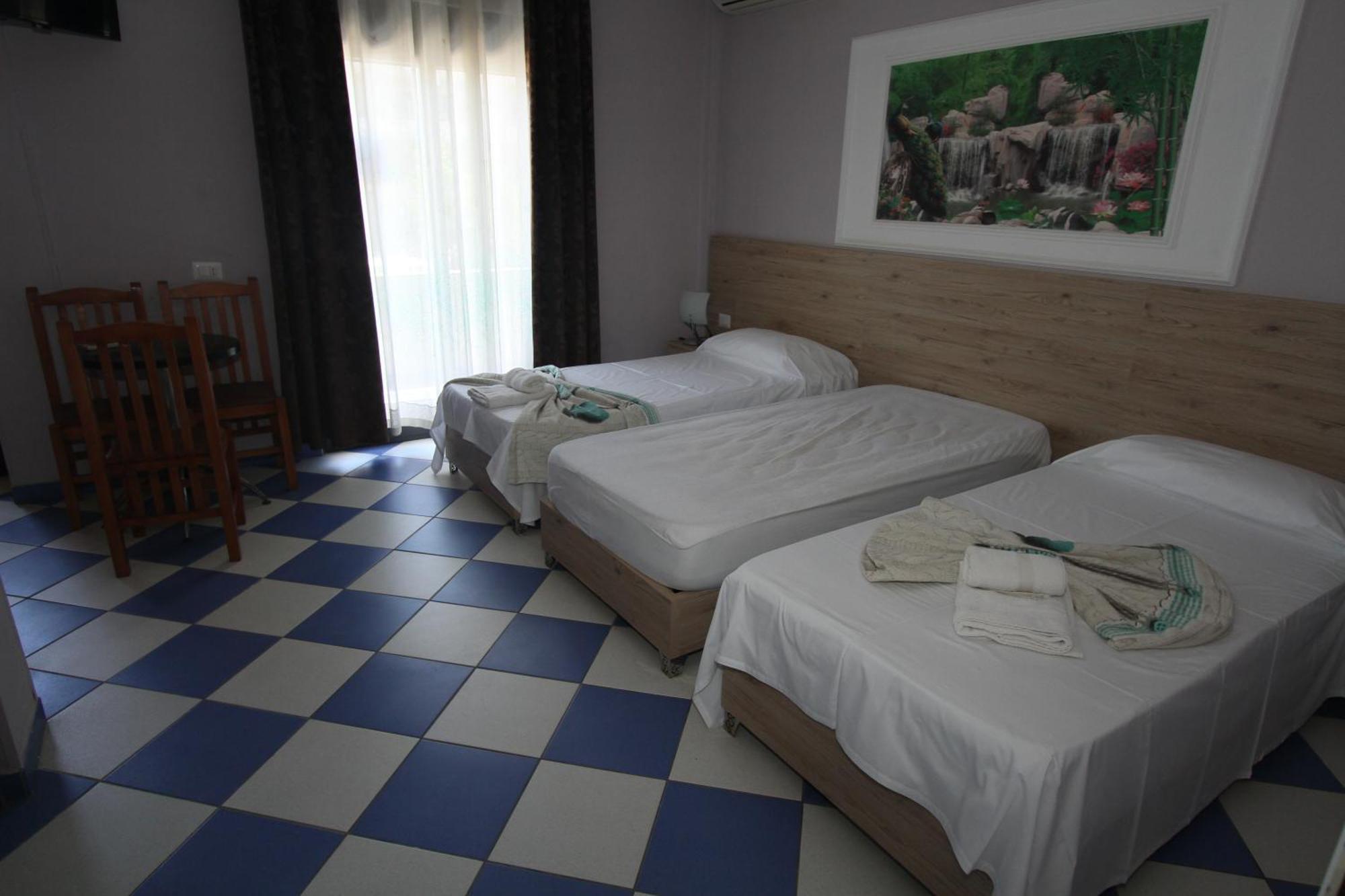 Kompleksi Eli Guest House Durres Bagian luar foto